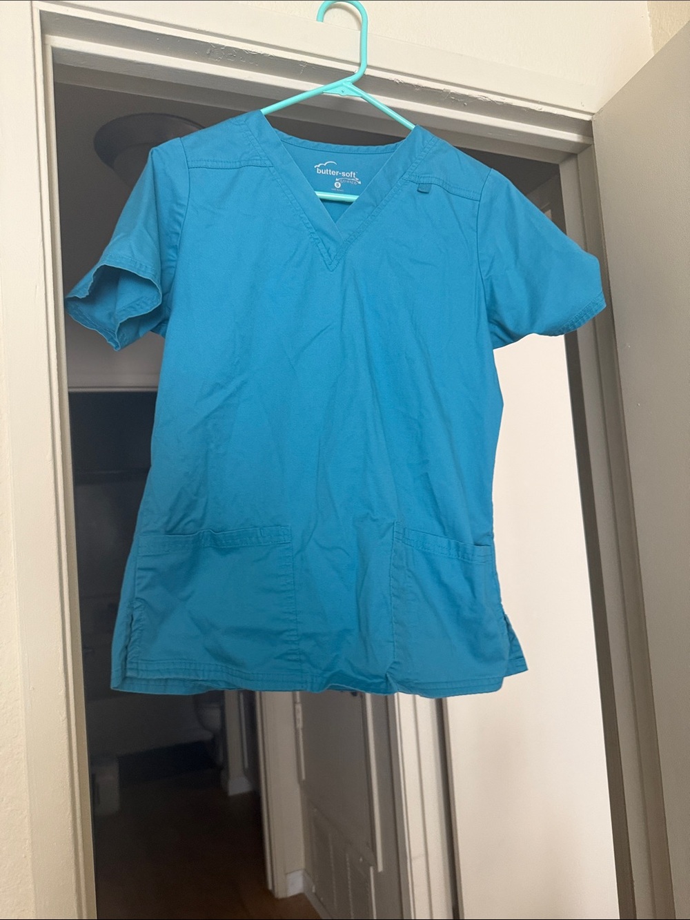 Butter Women’s Short Sleeve V-Neck Top & bottoms  in Teal Blue